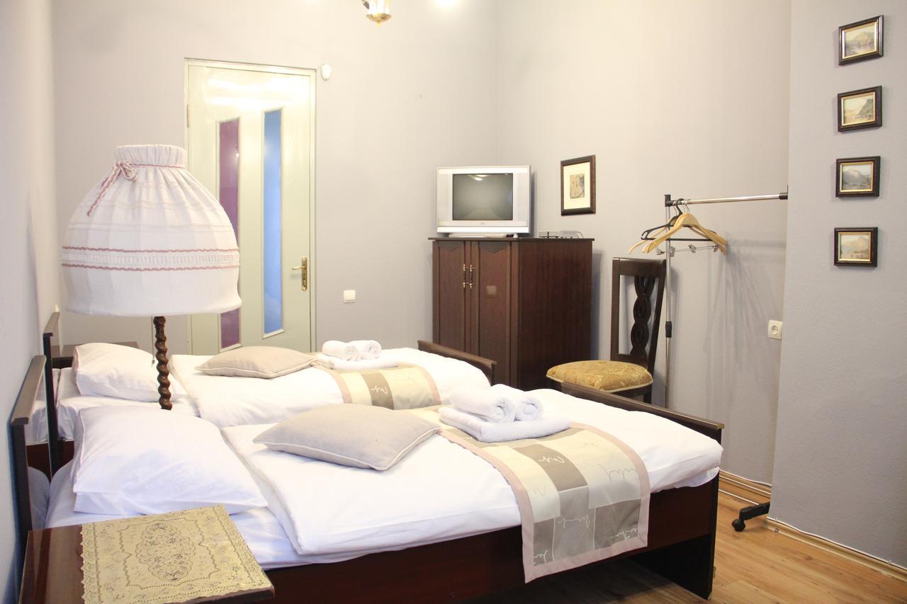 Albergue Tbilisioldhouse N52 Exterior foto